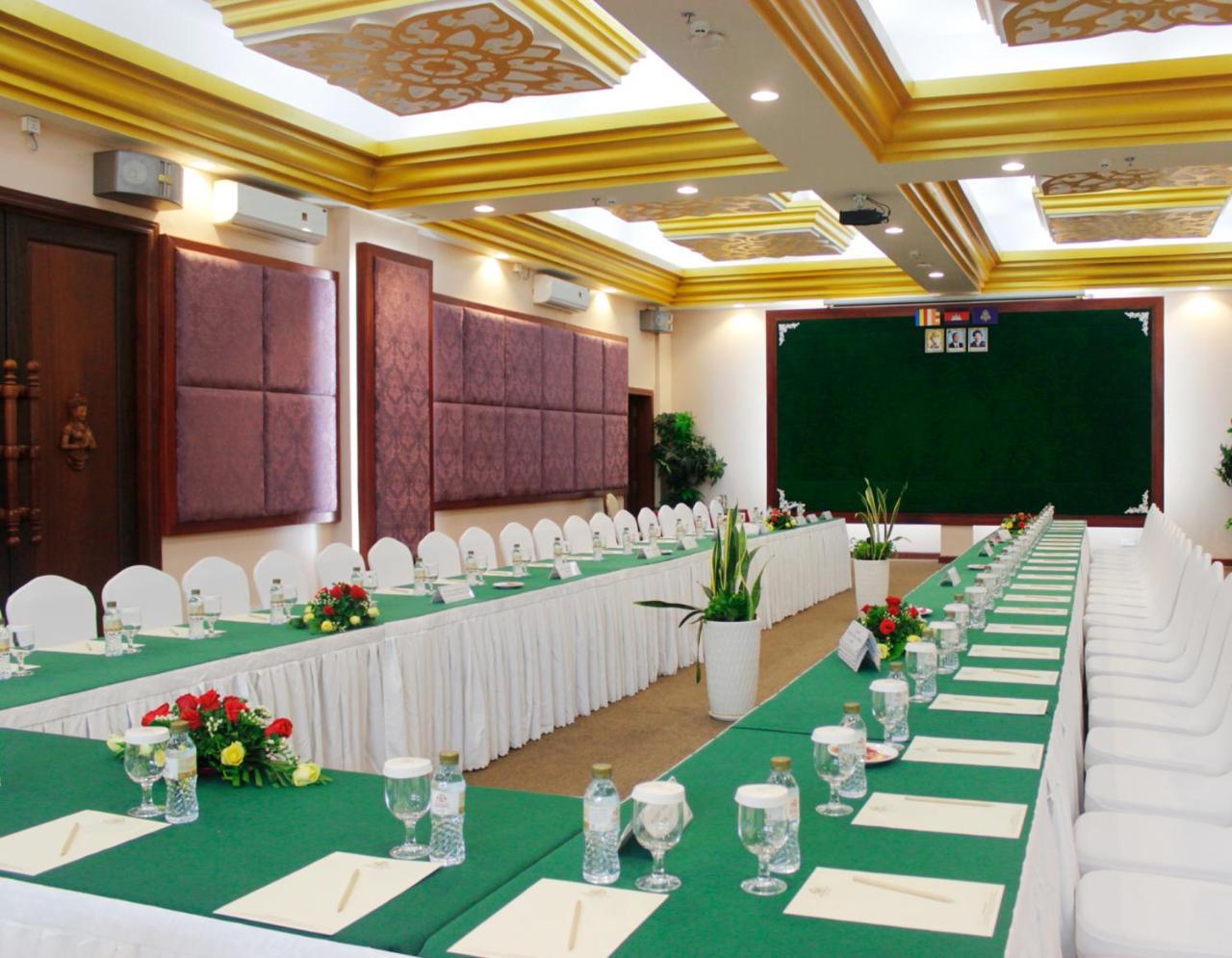 Phnom Penh Era Hotel Εξωτερικό φωτογραφία